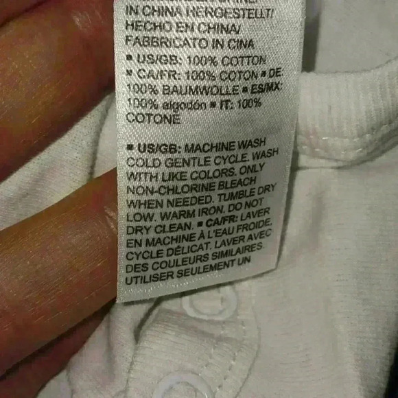 NWOT - Handmade White New Born Bodysuit - Unicorn Running Over A Rainbow - Picture 4 of 5